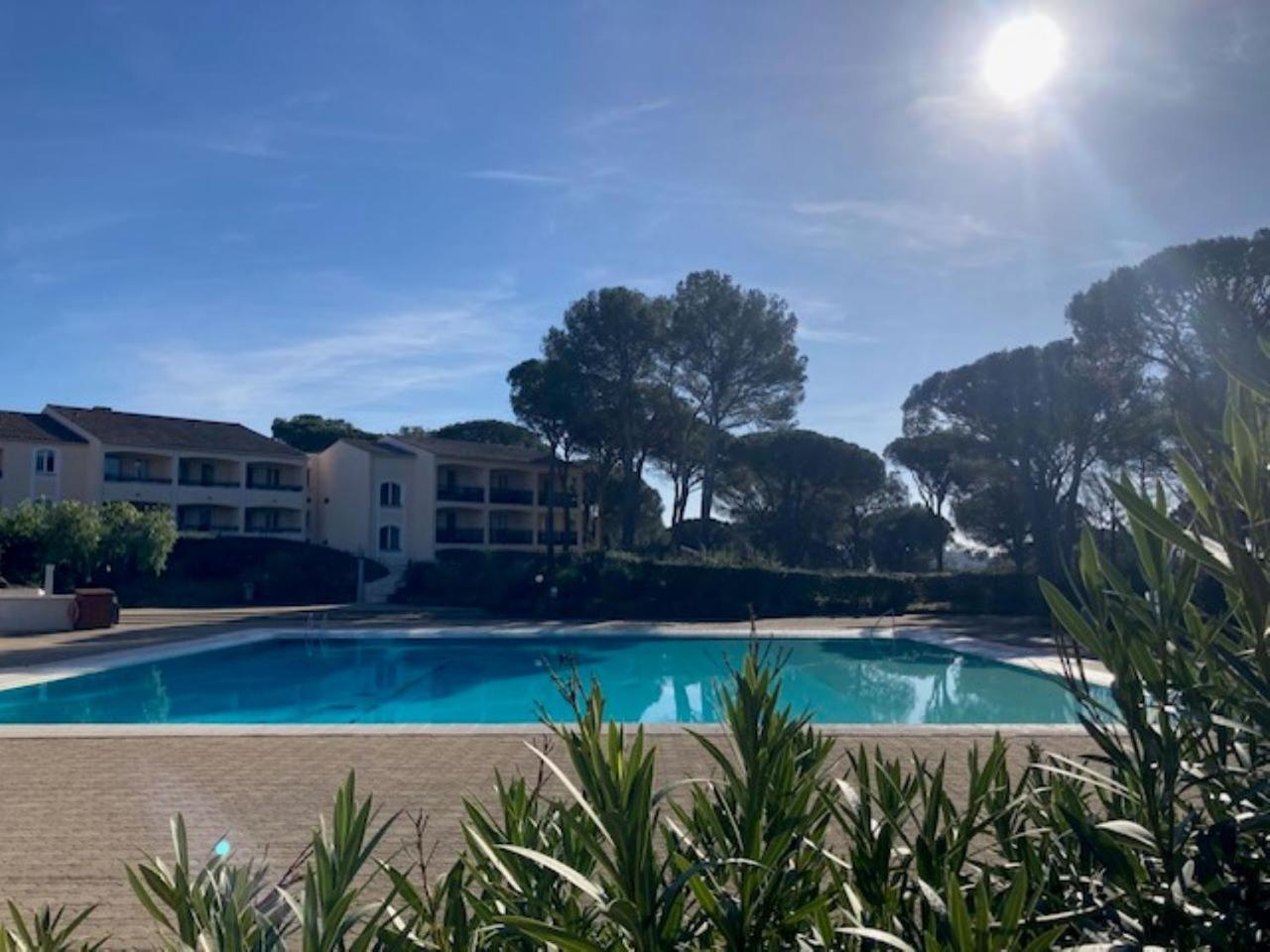 Charmant 2 Pieces Au Coeur Des Golfs De Saint Raphael Extérieur photo